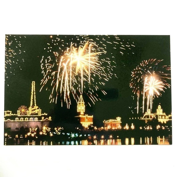 FIREWORKS Epcot Walt Disney World 4x6 Postcard - Picture 2 of 3